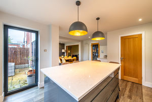 Photo 16- click for photo gallery